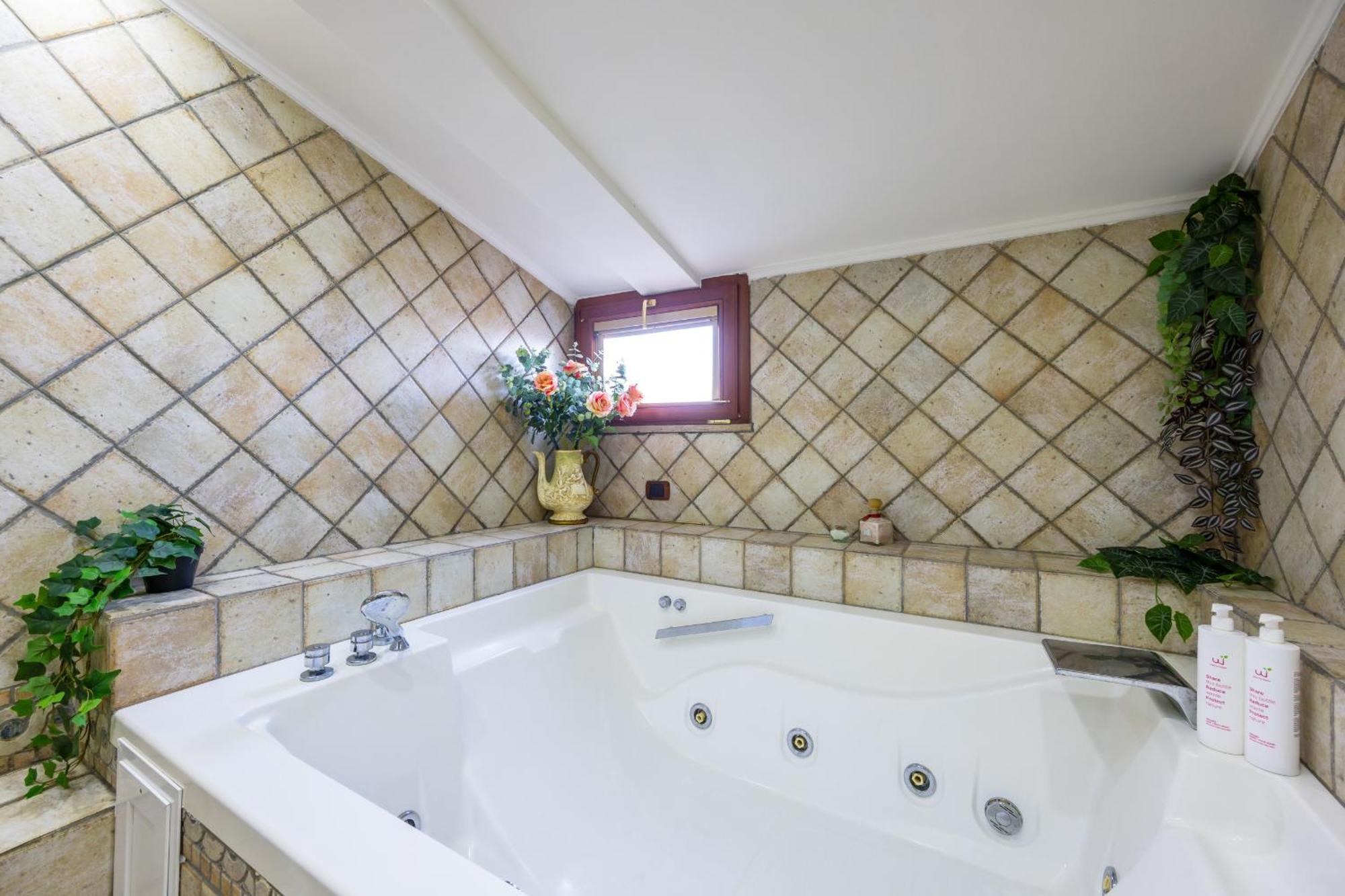 Apartment Casa Raffaela With Terrace By Wonderful Italy Naples